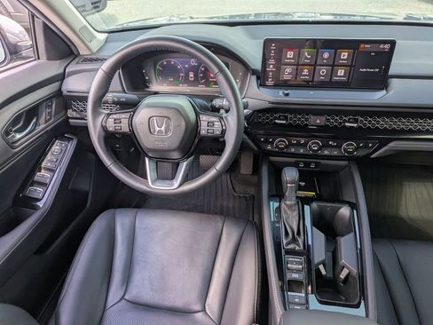 Used 2024 Honda Accord Touring image 15