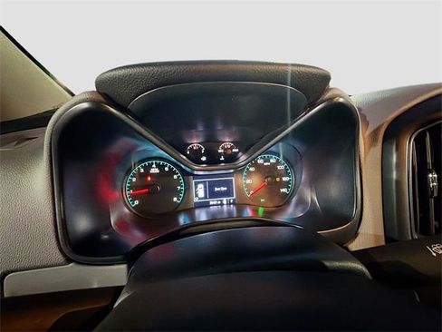 Used 2017 Chevrolet Colorado W/T image 33