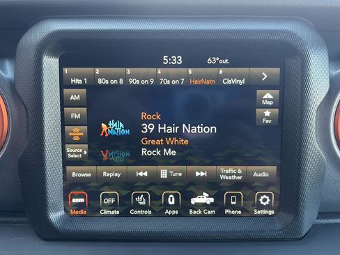 Used 2023 Jeep Gladiator Mojave w/ Cold Weather Group AWD/4WD image 13