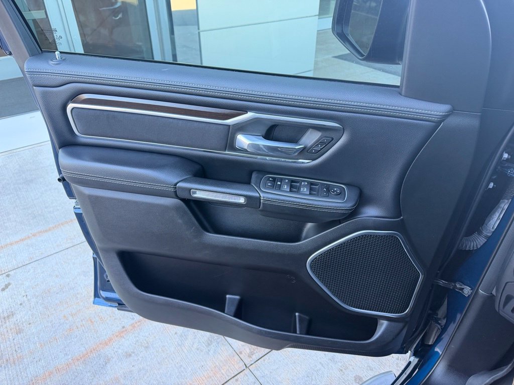 Used 2022 RAM 1500 Laramie AWD/4WD image 24