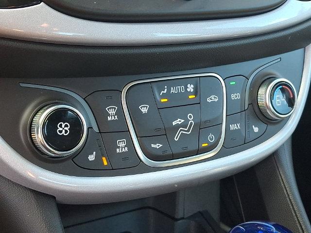 Used 2018 Chevrolet Volt LT w/ LT Driver Confidence Package FWD image 16