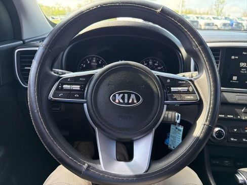 Used 2020 Kia Sportage LX FWD image 33