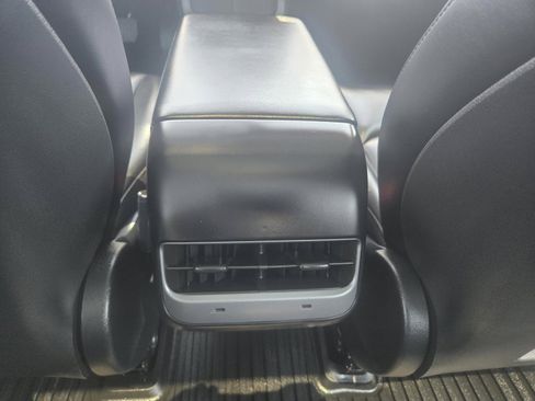 Used 2023 Tesla Model 3 Standard Range RWD image 6