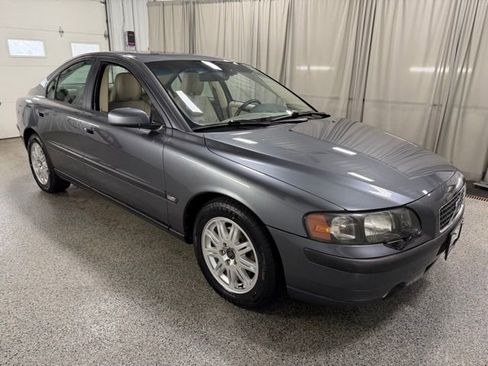Used 2004 Volvo S60 2.5T image 3