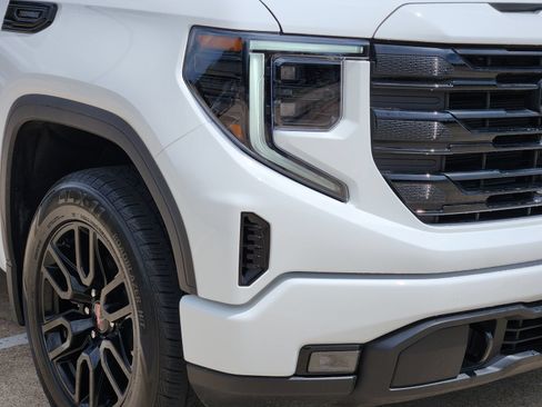 Used 2026 GMC Sierra 1500 Elevation RWD image 9