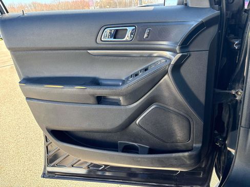 Used 2018 Ford Explorer 4WD Police Interceptor image 15