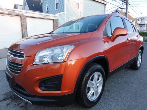 Used 2015 Chevrolet Trax LT w/ LT Plus Package AWD/4WD image 7