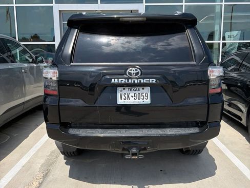 Used 2014 Toyota 4Runner SR5 Premium RWD image 5