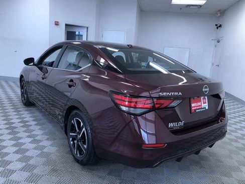 Used 2025 Nissan Sentra SV image 13