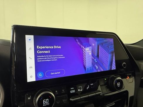 Used 2024 Toyota Highlander XSE FWD image 21