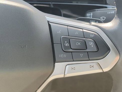 Used 2025 Volkswagen Atlas Cross Sport SEL Premium R-Line image 12