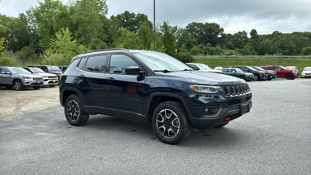 Certified 2024 Jeep Compass Trailhawk w/ Trailhawk Elite Group AWD/4WD image 2