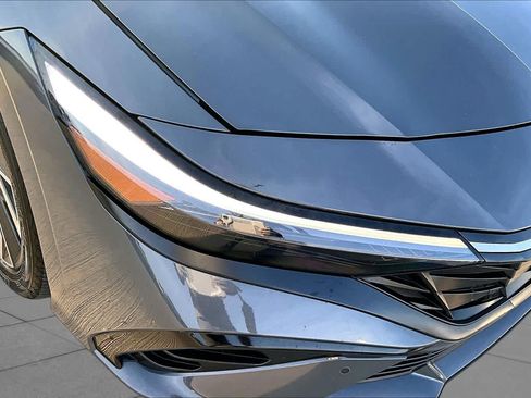 Used 2025 Hyundai Elantra SEL FWD image 26