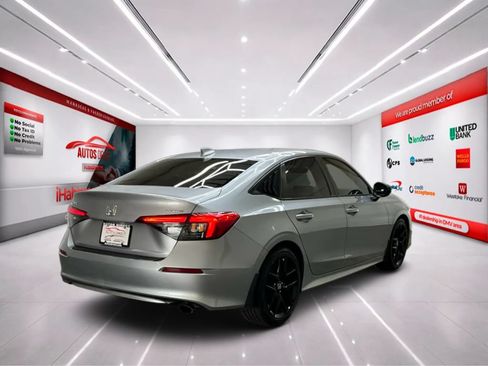 Used 2022 Honda Civic Sport image 7