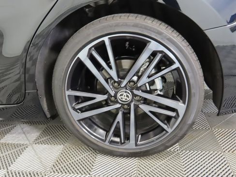 Used 2025 Toyota Camry XSE image 30