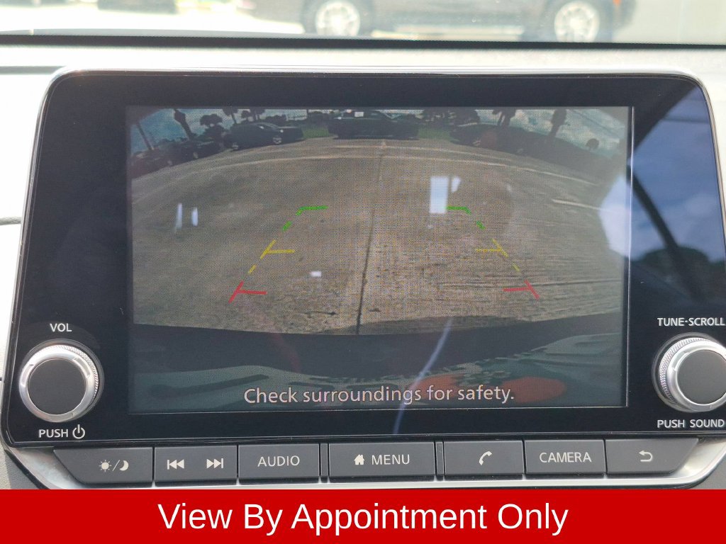 Used 2025 Nissan Altima 2.5 SV FWD image 18