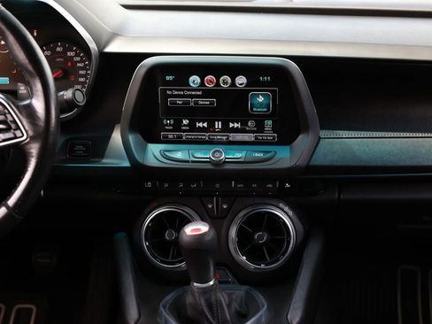 Used 2016 Chevrolet Camaro SS RWD image 36