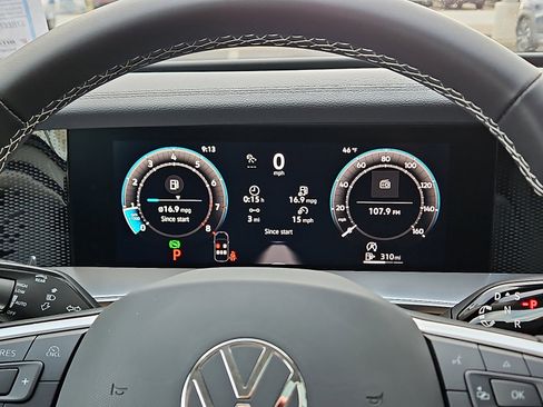 New 2026 Volkswagen Tiguan SE image 19