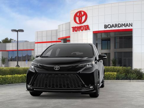 New 2026 Toyota Sienna XSE image 36