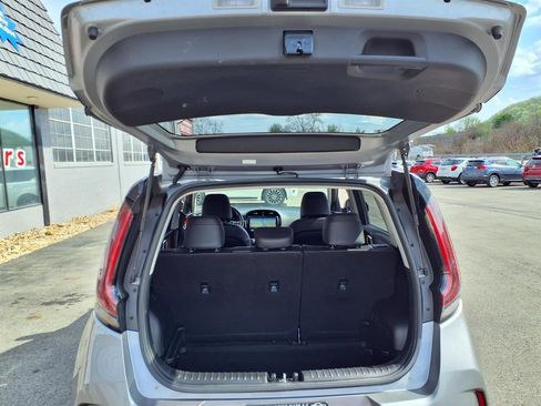 Used 2023 Kia Soul GT-Line FWD image 8