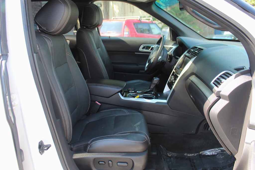Used 2014 Ford Explorer Sport w/ Equipment Group 401A AWD/4WD image 34