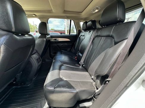 Used 2013 Lincoln MKX AWD image 11