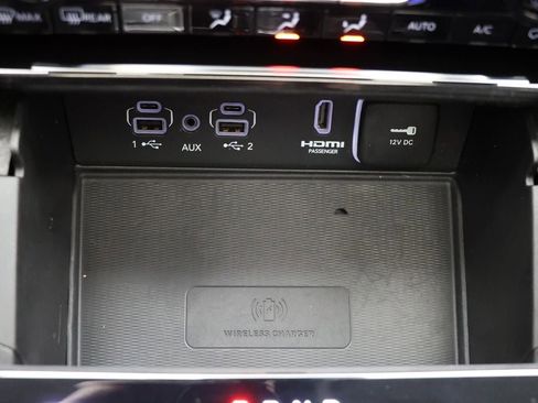 Used 2023 Jeep Grand Cherokee 4WD 4xe w/ Luxury Tech Group II image 28