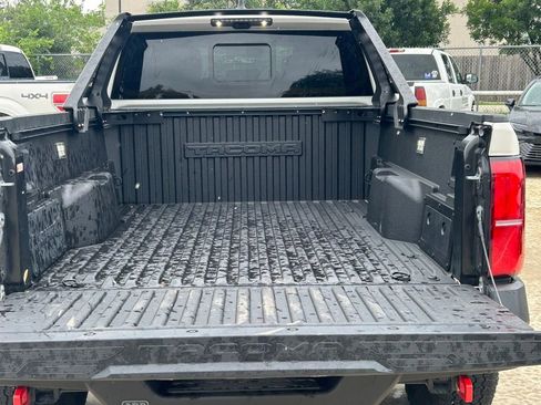 Used 2025 Toyota Tacoma 4x4 Double Cab Hybrid image 14