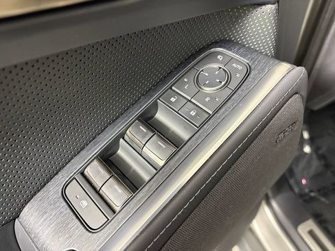 Used 2025 Lexus GX 550 w/ Accessory Package (CT) AWD/4WD image 12