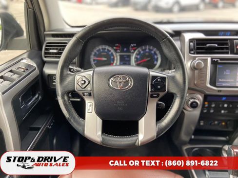 Used 2014 Toyota 4Runner Limited image 15