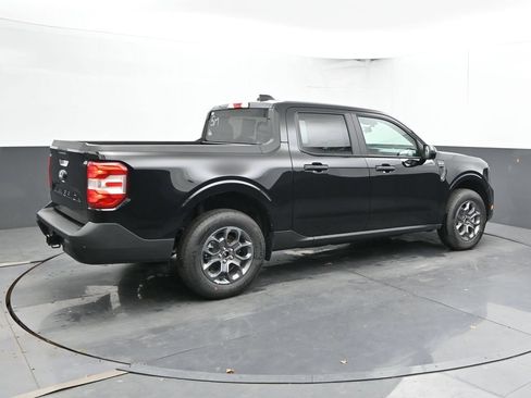 New 2026 Ford Maverick XLT w/ Equipment Group 301A AWD/4WD image 2