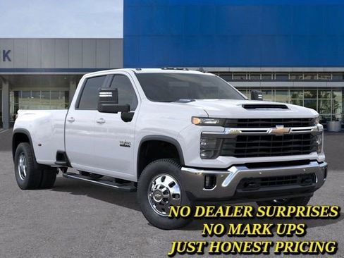 New 2026 Chevrolet Silverado 3500 LT AWD/4WD image 7