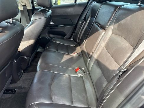 Used 2015 Chevrolet Cruze LT image 16