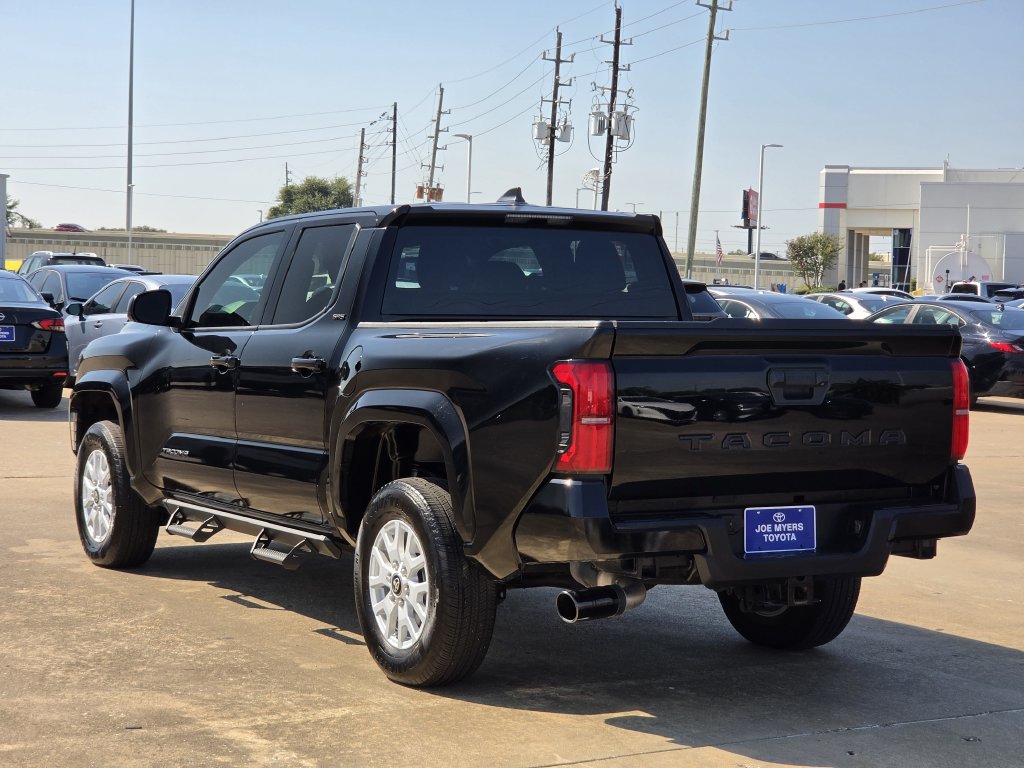 Used 2025 Toyota Tacoma SR5 RWD image 7