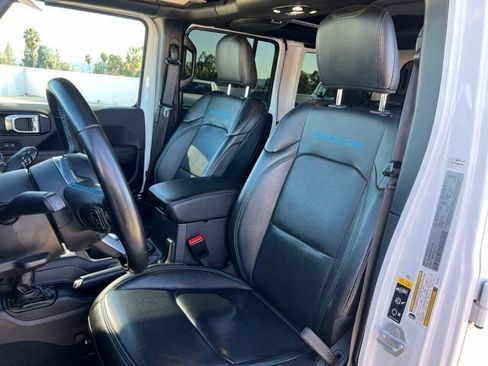 Used 2022 Jeep Wrangler Unlimited Rubicon 4xe w/ Steel Bumper Group image 17