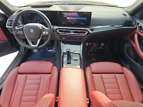 Used 2022 BMW i4 eDrive40 image 9