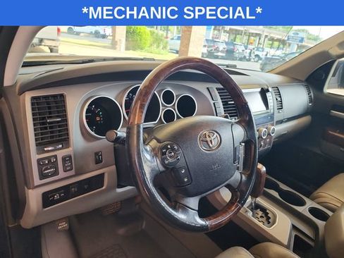 Used 2011 Toyota Tundra Limited w/ Platinum Pkg AWD/4WD image 10
