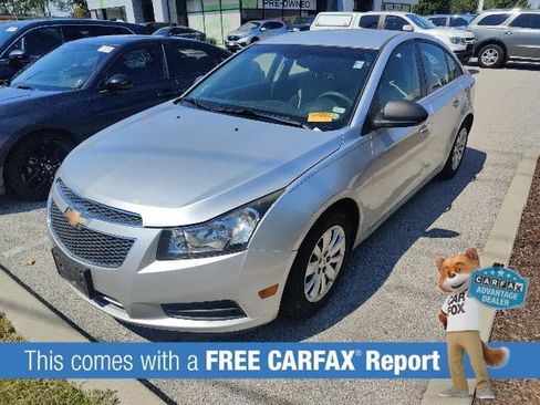 Used 2011 Chevrolet Cruze LS w/ Connectivity Package FWD image 2