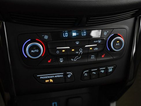 Used 2019 Ford Escape Titanium image 23