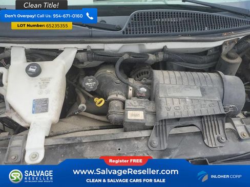 Used 2013 Chevrolet Express 2500 image 16