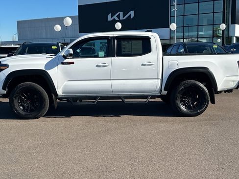 Used 2021 Toyota Tacoma TRD Pro image 7
