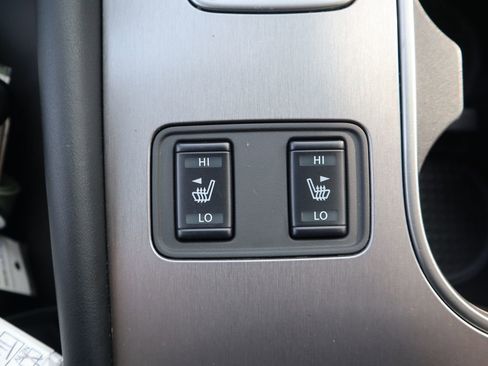 Used 2024 Nissan Murano SV w/ SV Midnight Edition Package image 16