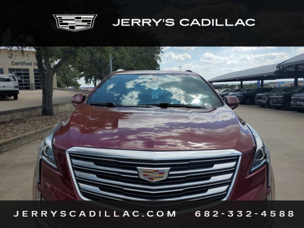 Used 2017 Cadillac XT5 FWD w/ LPO, Wheel Lock Package image 4