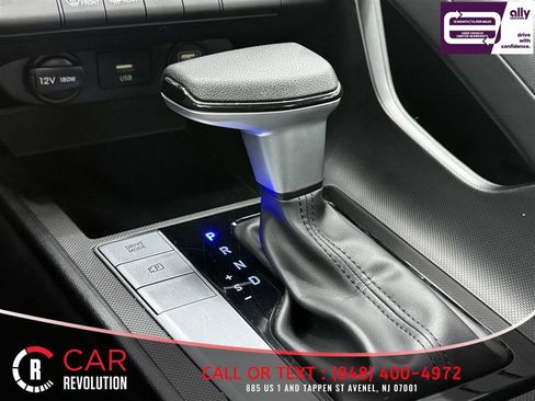 Used 2023 Hyundai Elantra SEL image 15