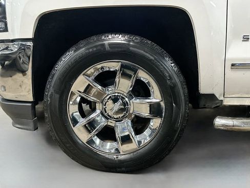 Used 2017 Chevrolet Silverado 1500 LTZ w/ Sport Package image 33