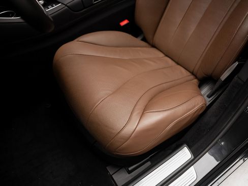 Used 2016 Mercedes-Benz S 550 4MATIC Sedan image 63