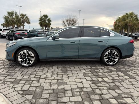 Certified 2024 BMW 530i w/ Premium Package image 12