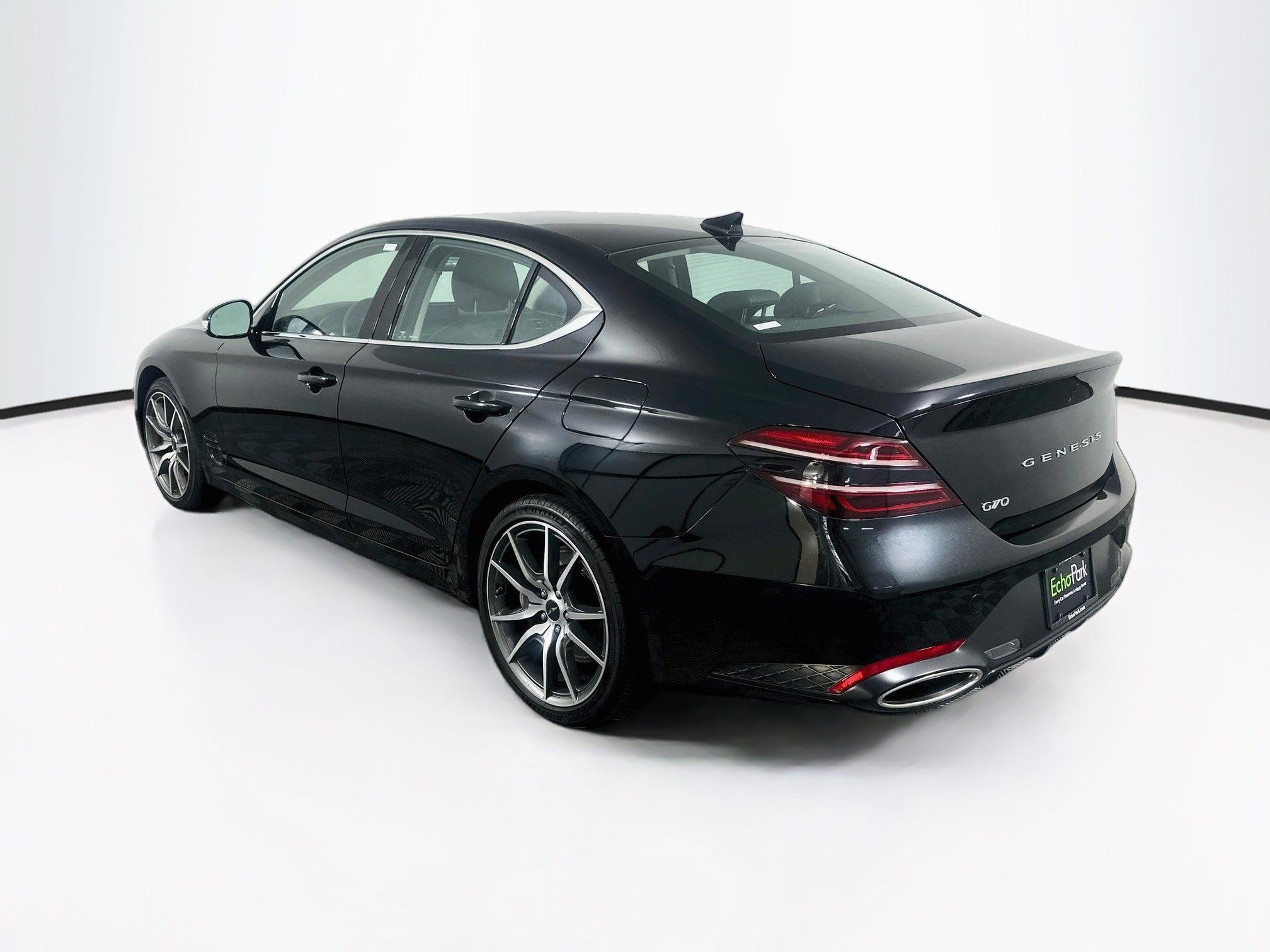 Used 2026 Genesis G70 2.5T RWD image 5