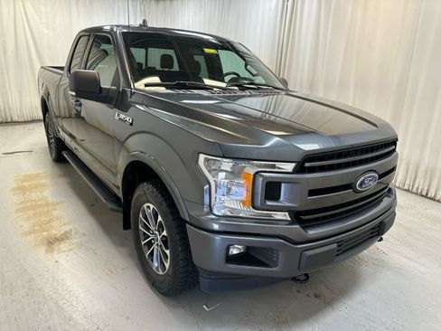 Used 2018 Ford F150 XLT w/ Equipment Group 302A Luxury AWD/4WD image 4