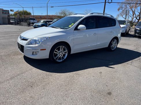 Used 2011 Hyundai Elantra SE image 10